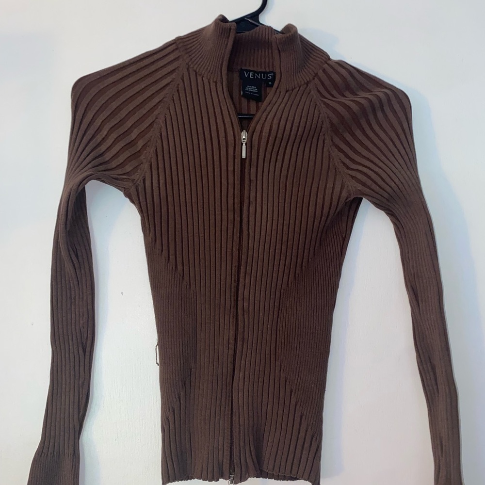 Venus medium dark brown women’s stretchy jacket for workout